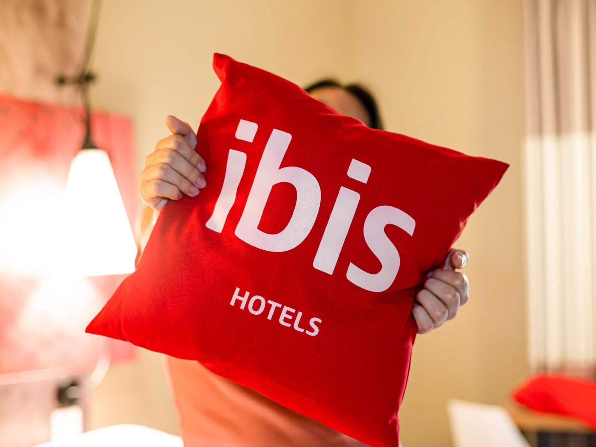 Ibis Irun Hotel Екстериор снимка