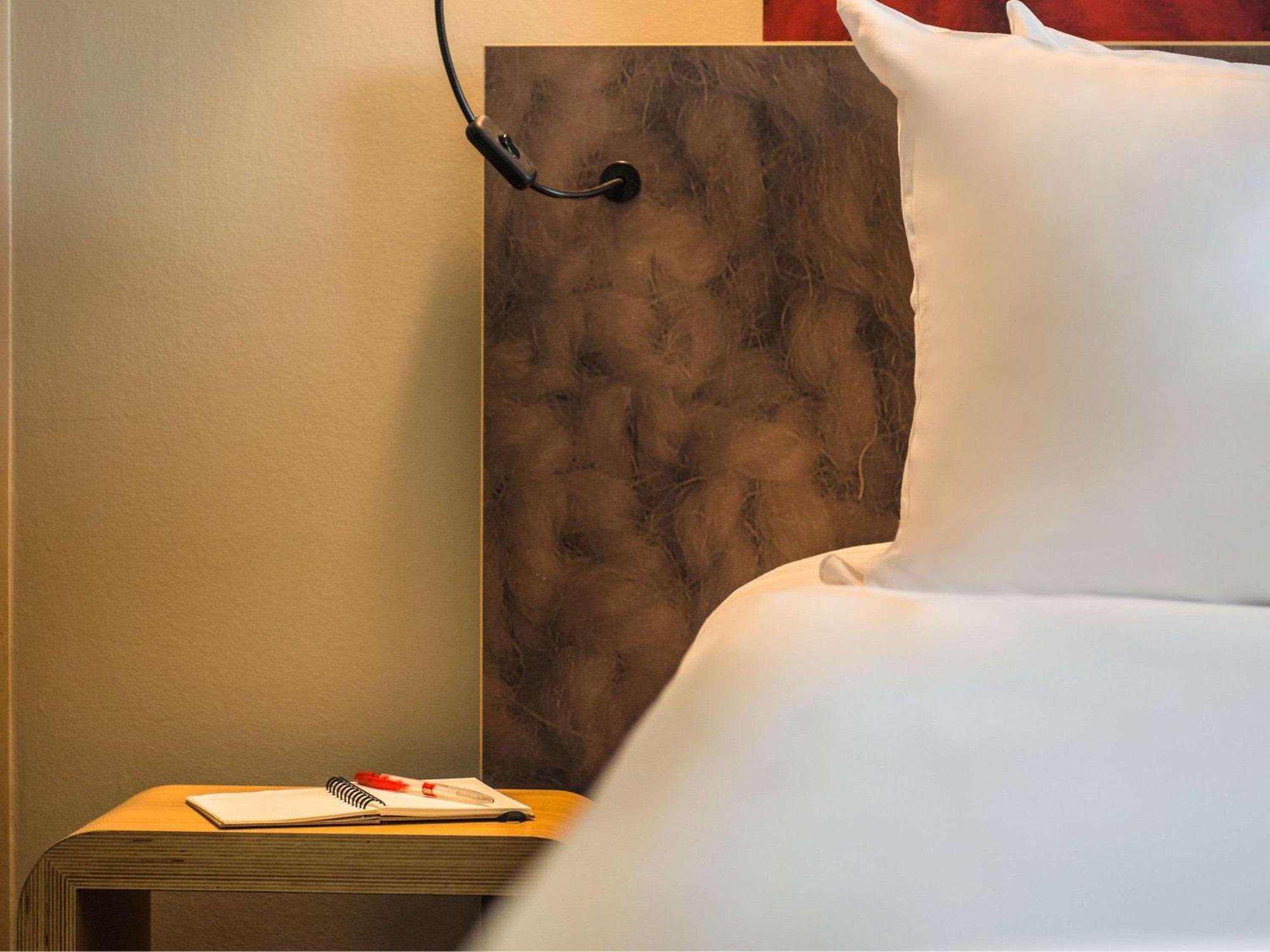 Ibis Irun Hotel Екстериор снимка