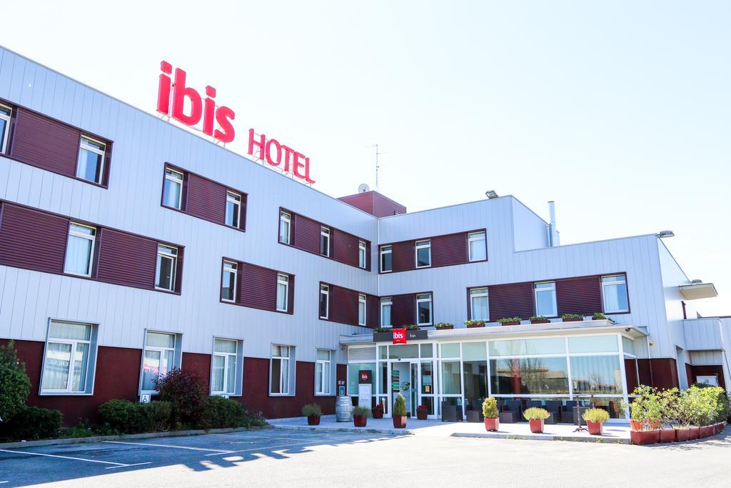 Ibis Irun Hotel Екстериор снимка